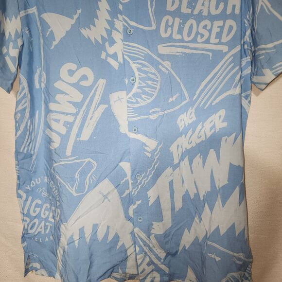 Jaws button down short sleeve shirt men's small - Picture 3 of 6